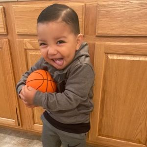 Meet your Posher, Yajahira